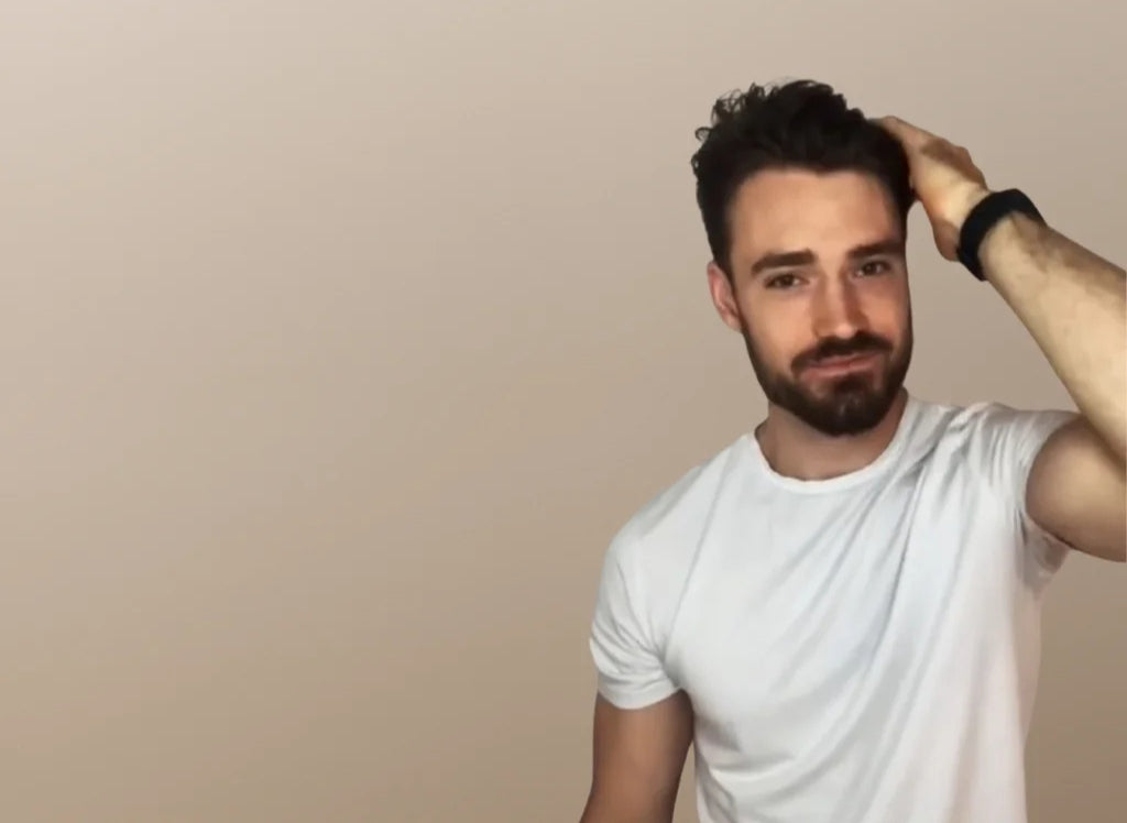 How to use and apply a classic men’s hair wax