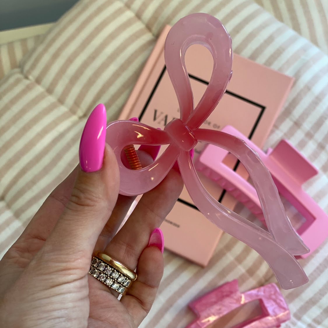 The Bow XXL Ombre Pink • Ekstra stor sløjfe hårklemme